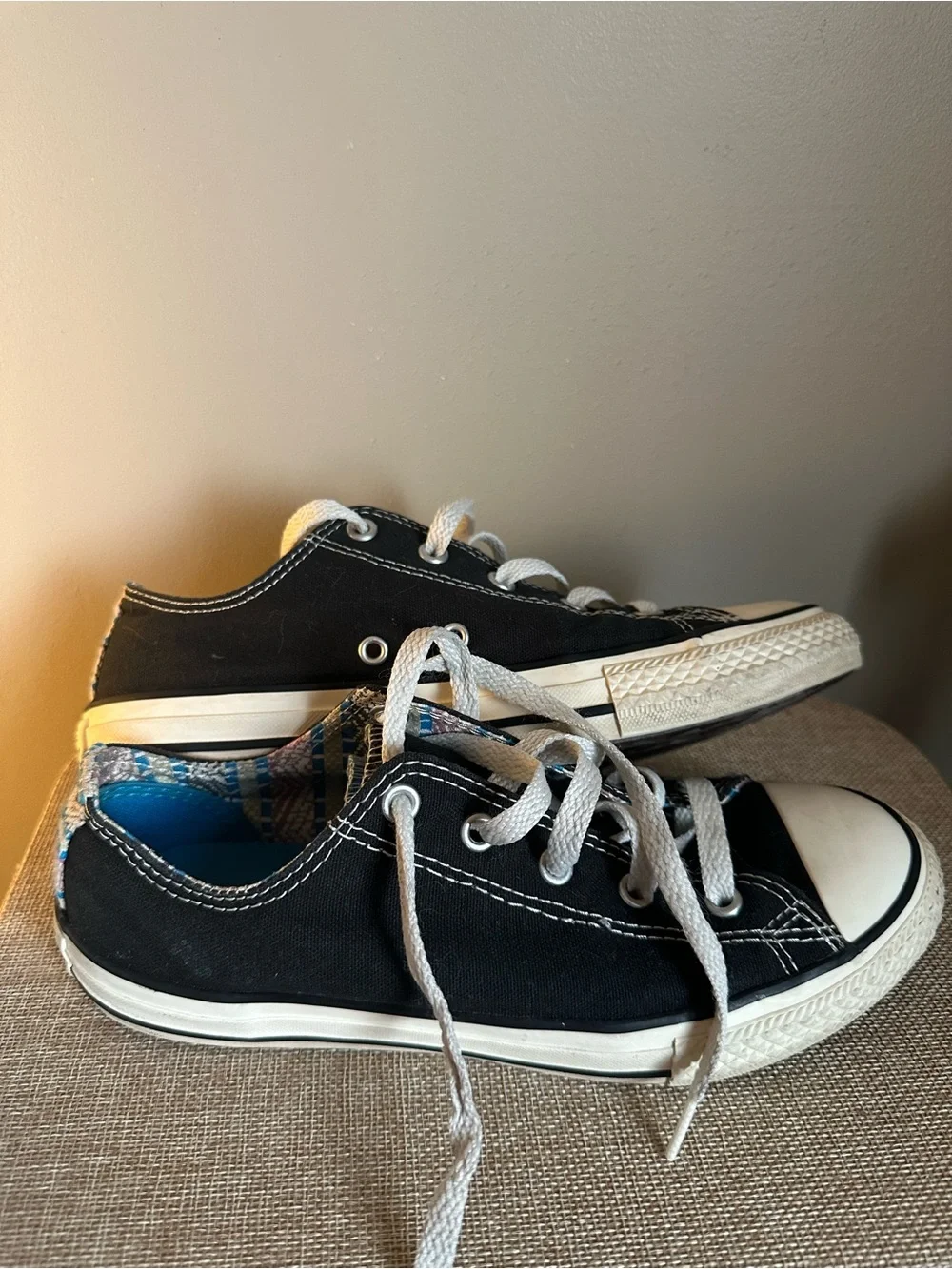AllStar Converse Black Canvas Kids Lace-Up Sneakers with White Laces - 3 Juniors
